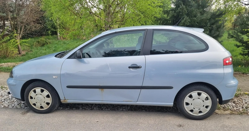 Seat Ibiza cena 2799 przebieg: 262250, rok produkcji 2004 z Warszawa małe 232